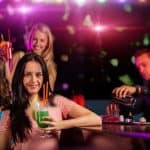 Junggesellinnenabschied in Cocktailbar